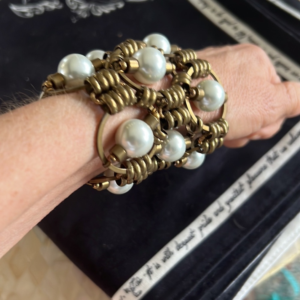 Bracelet, vintage gold and pearl, antique, solid, highend craftsmanship, elegant